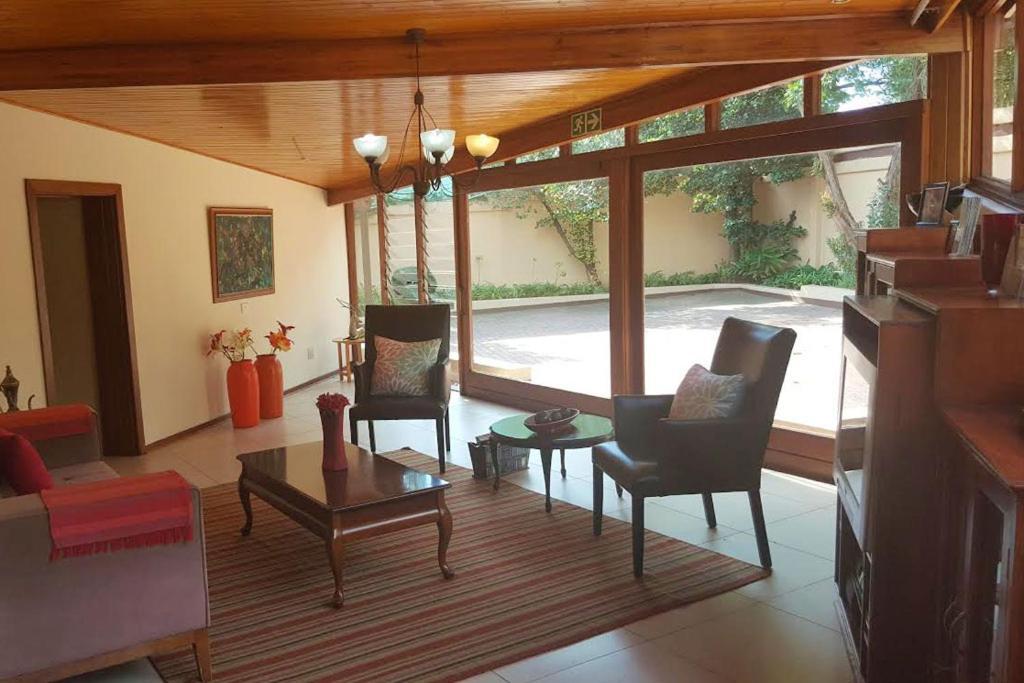 Somona Guest House Johannesburg Buitenkant foto